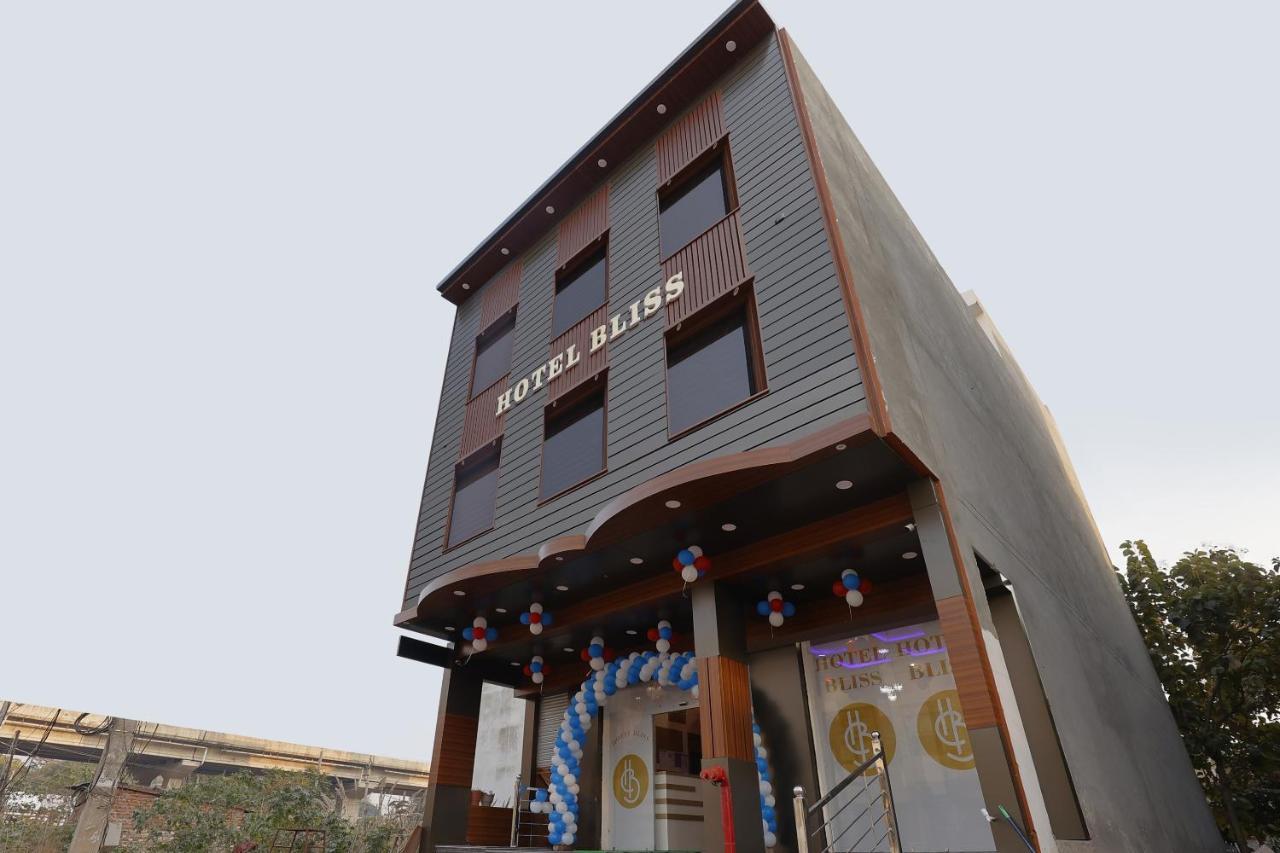 Hotel Bliss Zirakpur Eksteriør bilde