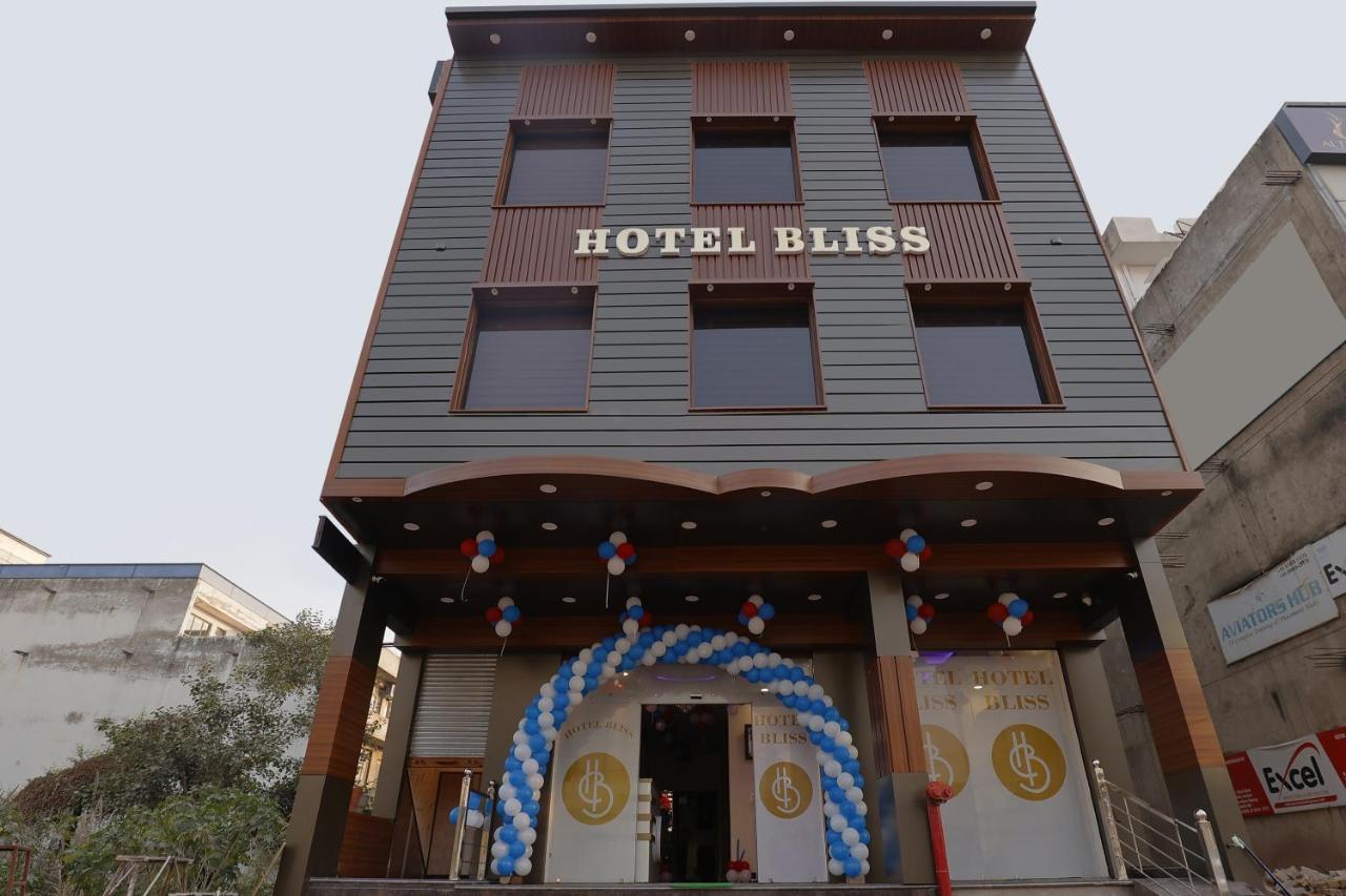 Hotel Bliss Zirakpur Eksteriør bilde