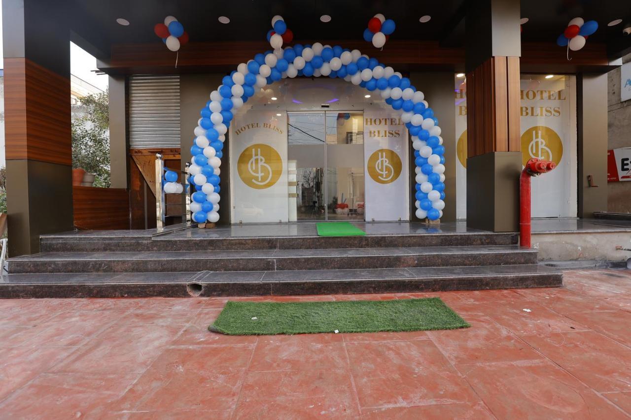 Hotel Bliss Zirakpur Eksteriør bilde